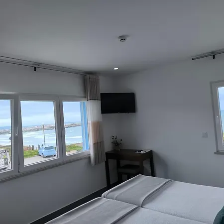 4 Surf Ii Bed & Breakfast *