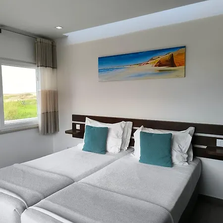 4 Surf Ii Alojamento de Acomodação e Pequeno-almoço Baleal